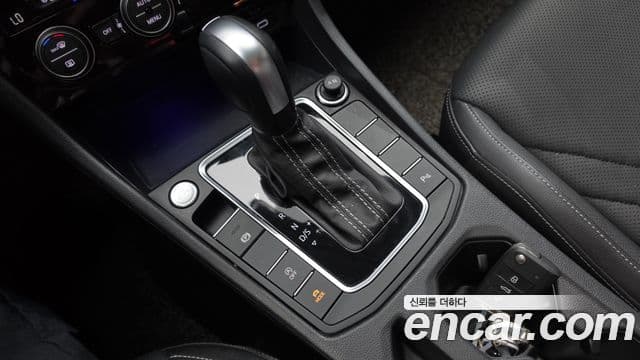 Volkswagen Jetta 2021 — ფოტო 9/20