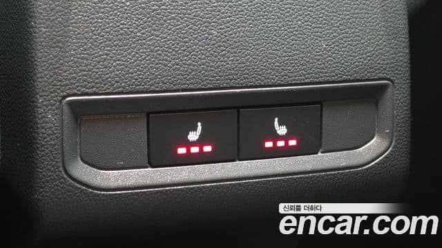 Volkswagen Jetta 2021 — ფოტო 17/20