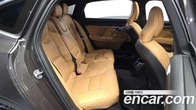 Volvo S90 2022 — ფოტო 11/20