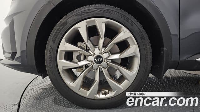 Kia Sorento 2020 — Фото 5/20
