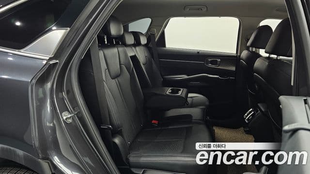 Kia Sorento 2020 — Фото 11/20