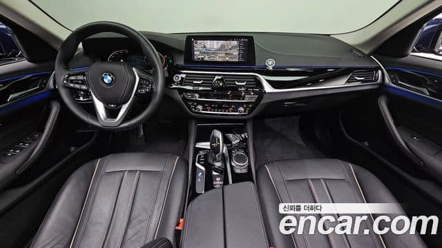BMW 5 Series 2020 — ფოტო 7/20