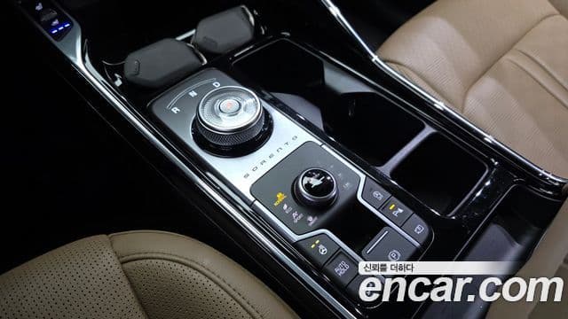 Kia Sorento 2023 — Фото 9/20