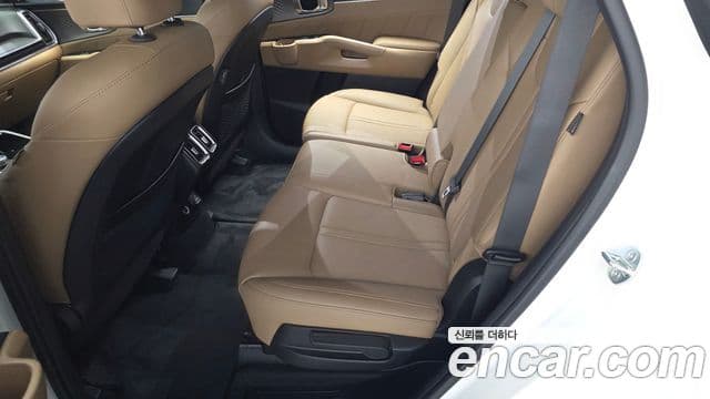 Kia Sorento 2023 — Фото 12/20