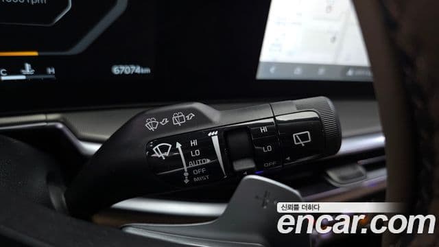 Kia Sorento 2023 — Фото 18/20