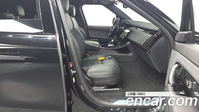 Land Rover Range Rover Sport 2023 — ფოტო 25/34