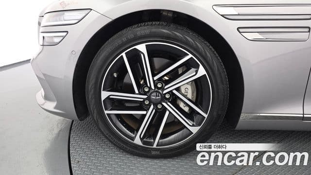 Genesis G80 2024 — ფოტო 24/33