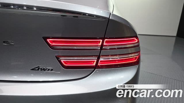 Genesis G80 2024 — ფოტო 11/33