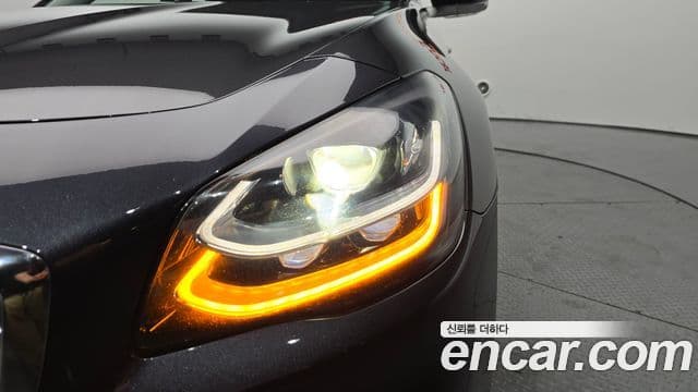 Kia The K9 2021 — Photo 22/32