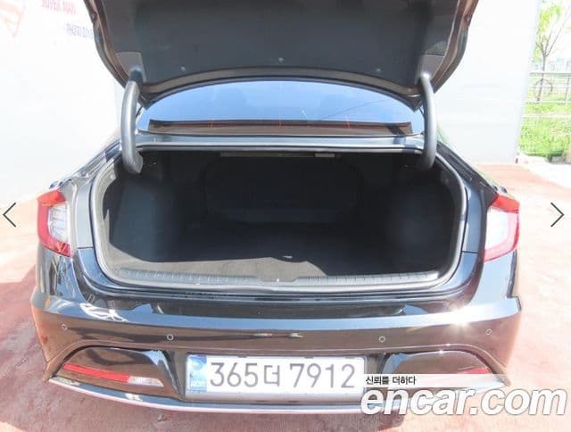 Hyundai Sonata 2022 — ფოტო 4/20