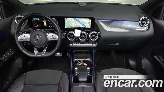 Mercedes-Benz GLA-Class 2021 — Şəkil 7/20