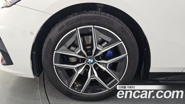 BMW 5 Series 2024 — ფოტო 5/20