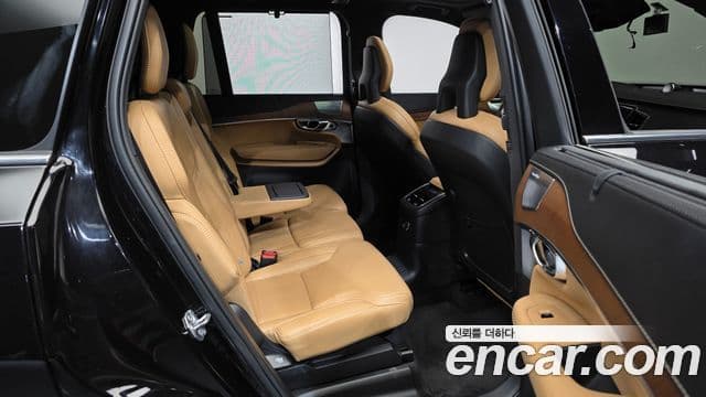 Volvo XC90 2020 — ფოტო 12/20