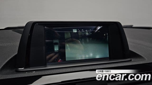 BMW 1 Series 2019 — Şəkil 14/20