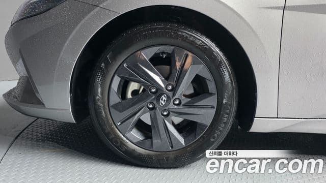 Hyundai Avante 2020 — ფოტო 5/20