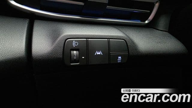 Hyundai Avante 2020 — ფოტო 18/20