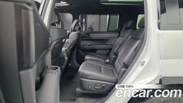 Hyundai Santa Fe 2024 — ფოტო 11/20