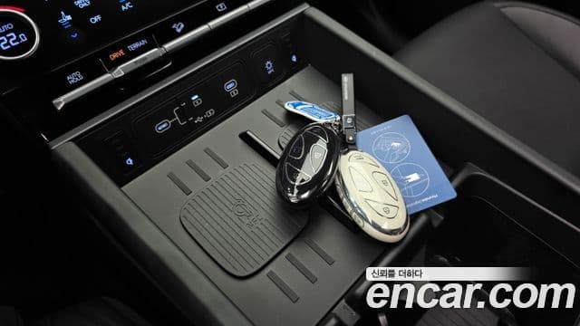 Hyundai Santa Fe 2024 — Photo 17/36