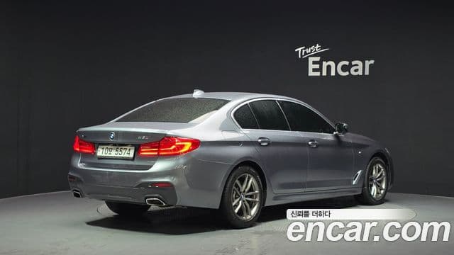 BMW 5 Series 2018 — Şəkil 2/20