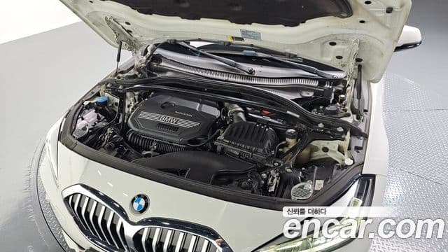 BMW 1 Series 2021 — фото 5 из 20