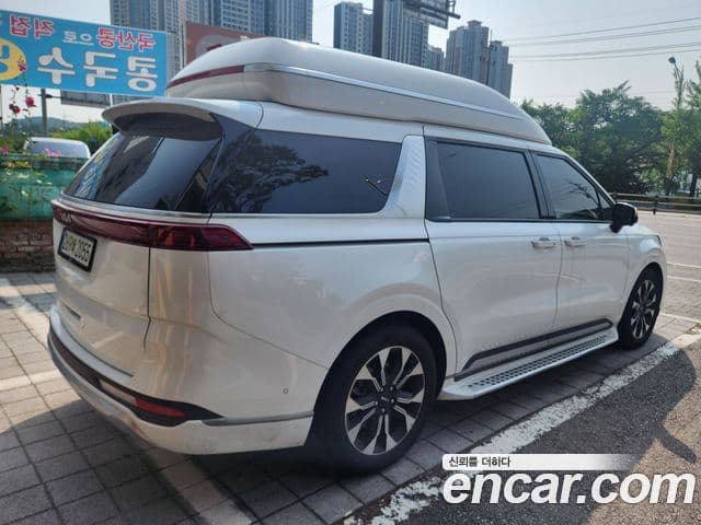 Kia Carnival 2021 — Фото 2/20