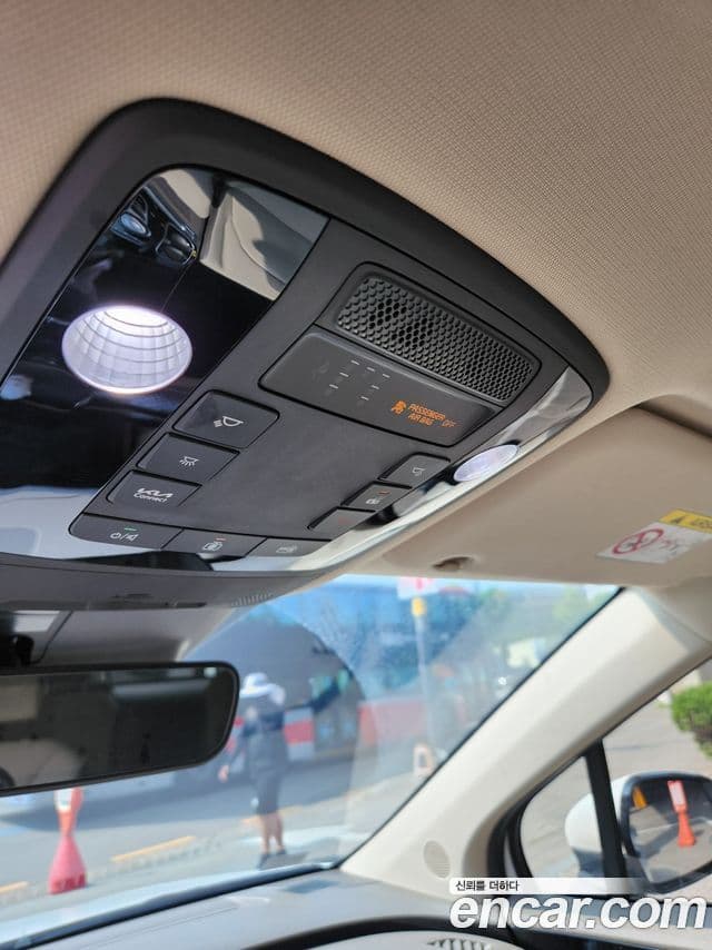 Kia Carnival 2021 — Şəkil 12/20