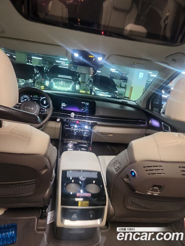 Kia Carnival 2021 — Şəkil 16/20