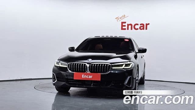 BMW 5 Series 2022 — Şəkil 3/20