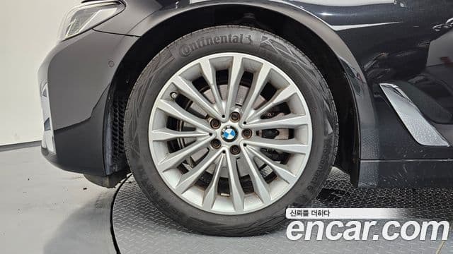 BMW 5 Series 2022 — Şəkil 5/20