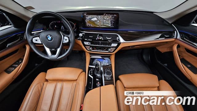 BMW 5 Series 2022 — Şəkil 7/20