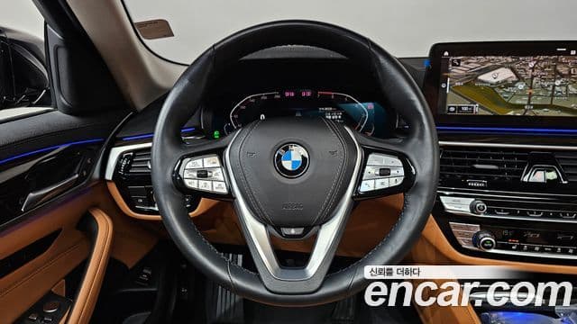 BMW 5 Series 2022 — Şəkil 13/20