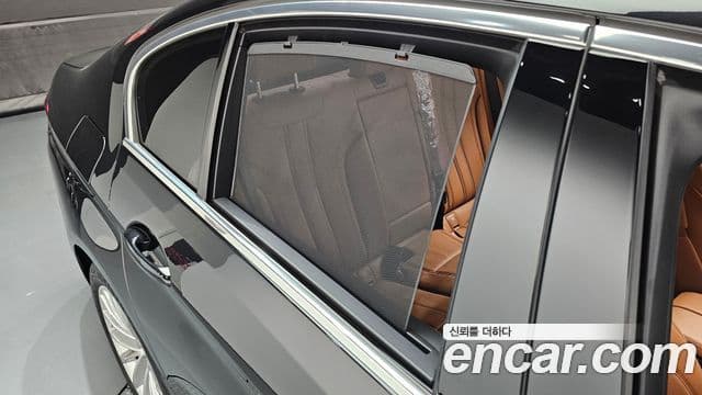 BMW 5 Series 2022 — Şəkil 16/20