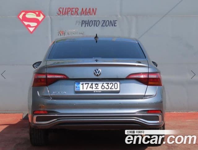 Volkswagen Jetta 2023 — ფოტო 3/19