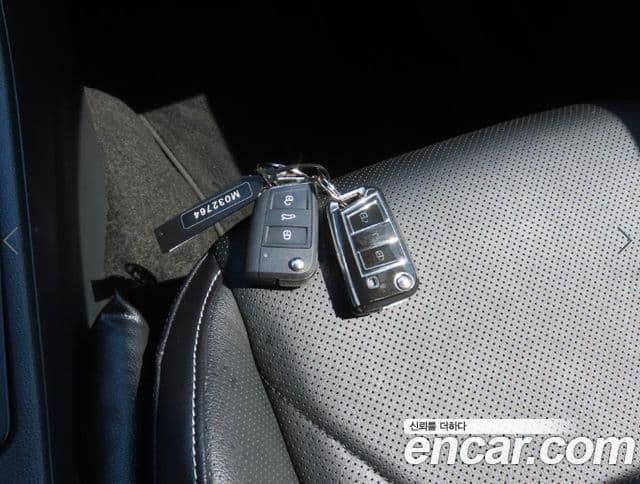 Volkswagen Jetta 2023 — ფოტო 17/19