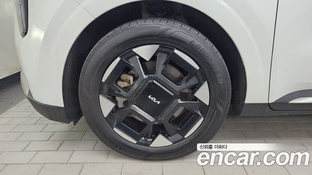 Kia Carnival 2024 — фото 5 из 20