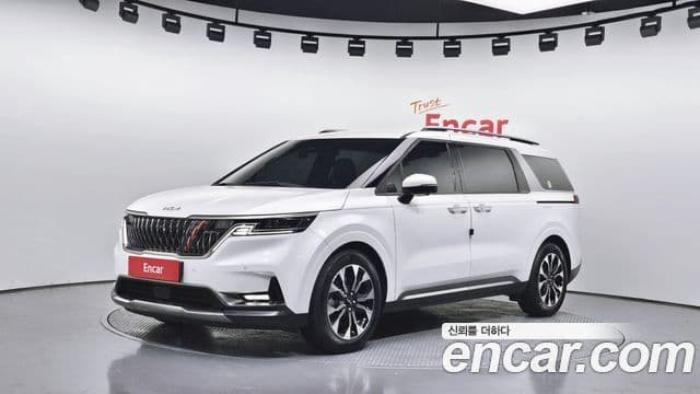 Kia Carnival 2023 — Фото 1/20