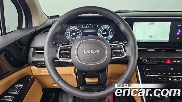 Kia Carnival 2023 — Фото 13/20