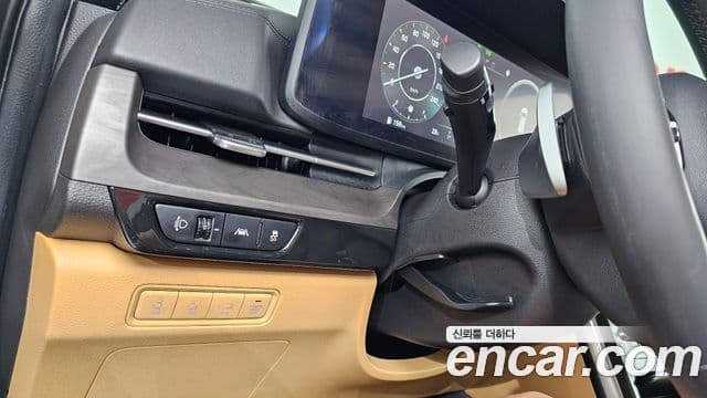 Kia Carnival 2023 — Фото 19/20