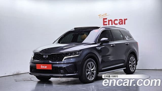 Kia Sorento 2021 — Фото 1/20