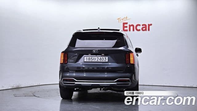 Kia Sorento 2021 — Фото 4/20