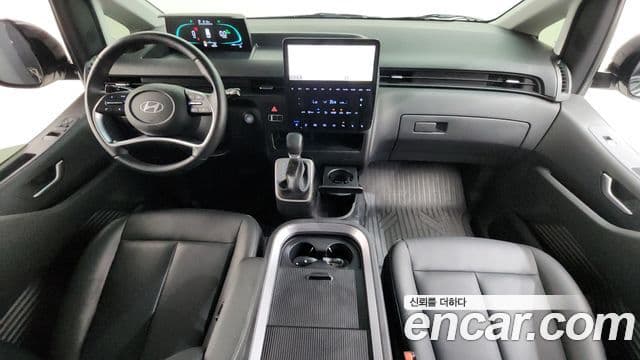 Hyundai Staria 2024 — ფოტო 6/20
