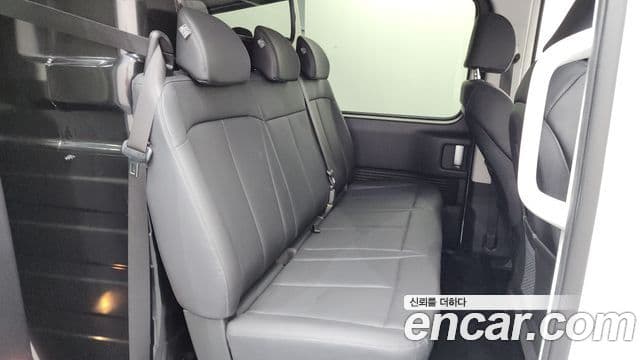 Hyundai Staria 2024 — ფოტო 10/20