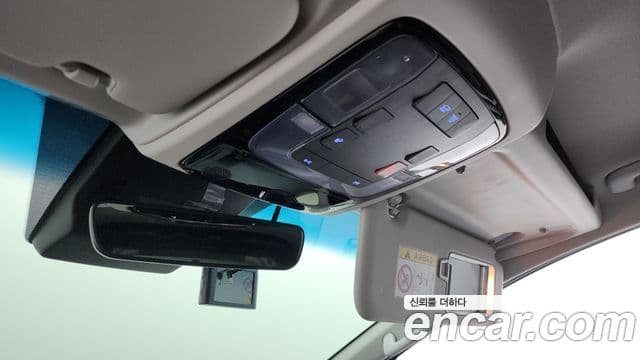 Hyundai Staria 2024 — Photo 29/31