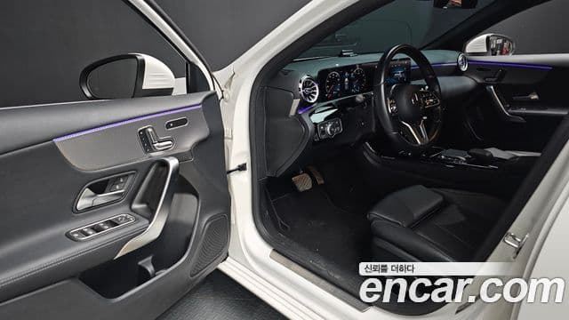 Mercedes-Benz A-Class 2023 — Şəkil 11/20