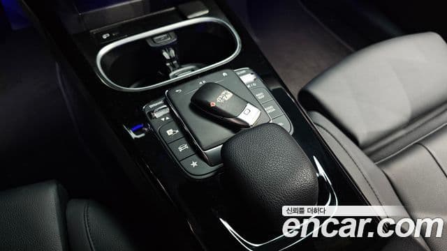 Mercedes-Benz A-Class 2023 — Şəkil 17/20