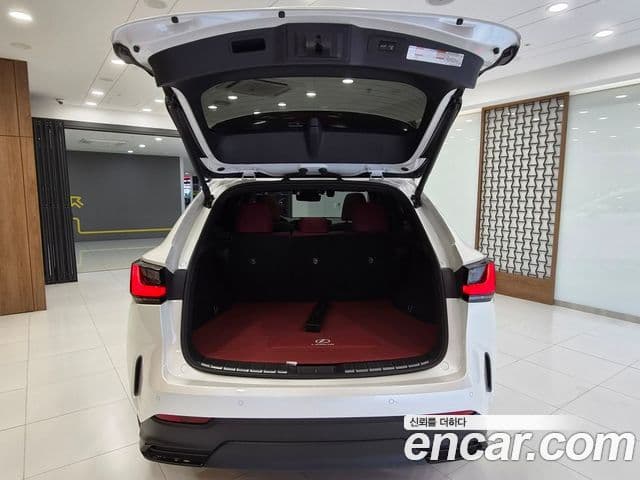Lexus NX350h 2022 — Şəkil 4/15