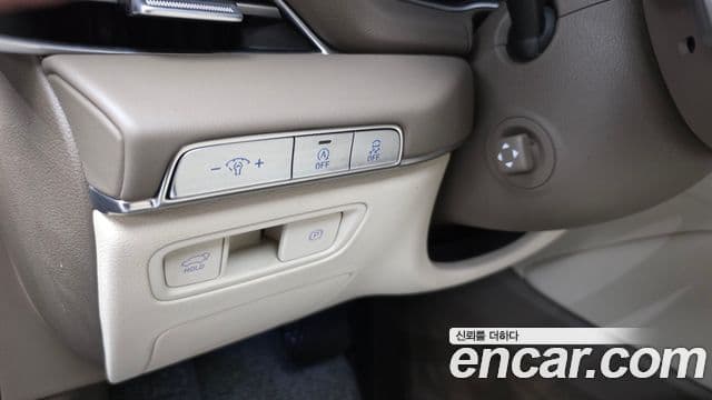Genesis GV80 2022 — ფოტო 13/20