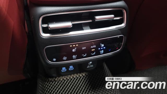 Genesis GV70 2024 — ფოტო 19/20