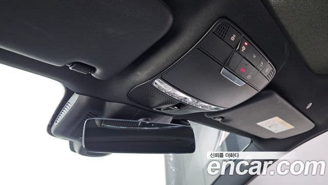 Mercedes-Benz E-Class 2022 — ფოტო 20/20
