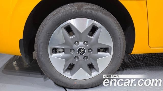 Hyundai Staria 2026 — ფოტო 5/20